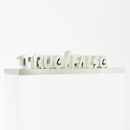 TRUE / FALSE *GOLD by Masato Yamaguchi / 山口真人 Sculpture,SELFY,2022,TOKYO