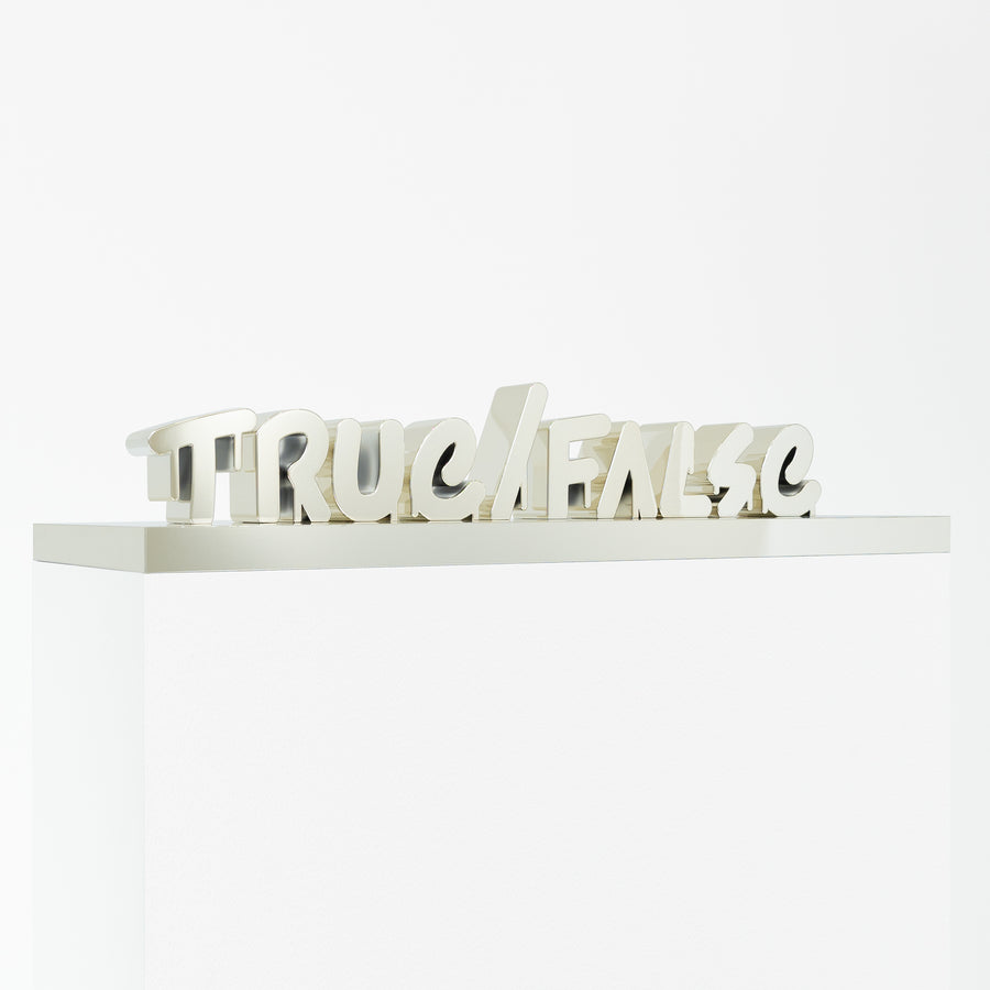 TRUE / FALSE *GOLD by Masato Yamaguchi / 山口真人 Sculpture,SELFY,2022,TOKYO